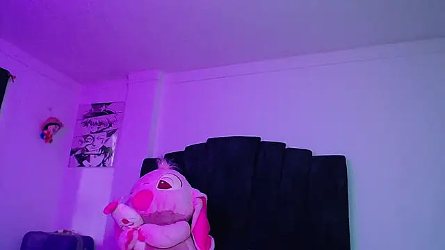 Snapshot of Ariel_Zeo1 chatting on 11.19.25 Ariel Zeo1 online show from 11.19.25