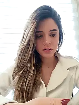 maliciaworld online show from 12.13.24