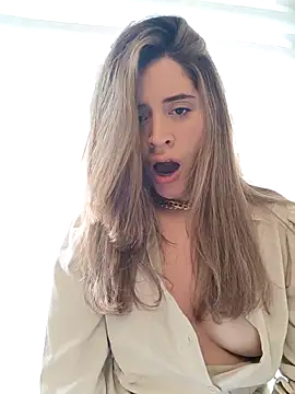 maliciaworld online show from 03.08.25