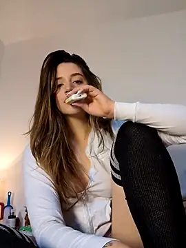 maliciaworld online show from 09.13.25