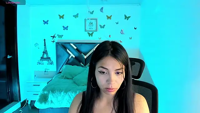 Snapshot of Aylinn_diaz chatting on 12.04.24 Aylinn diaz online show from 12.04.24
