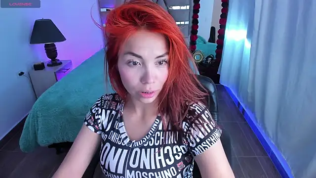 Snapshot of Aylinn_diaz chatting on 11.14.25 Aylinn diaz online show from 11.14.25