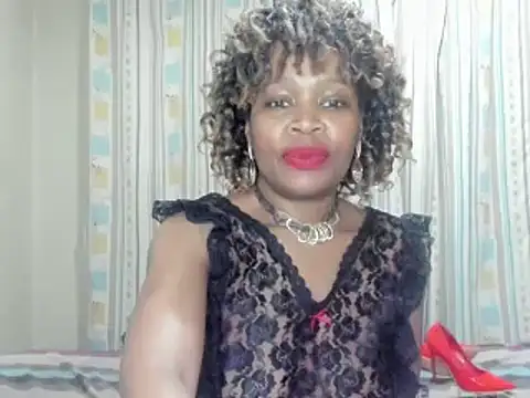 Snapshot of AfricanSquirtingQueen chatting on 11.07.25 AfricanSquirtingQueen online show from 11.07.25