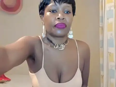 Snapshot of AfricanSquirtingQueen chatting on 01.12.26 AfricanSquirtingQueen online show from 01.12.26