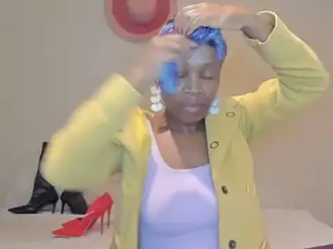 Snapshot of AfricanSquirtingQueen chatting on 05.19.26 AfricanSquirtingQueen online show from 05.19.26