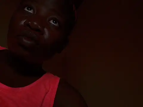 Snapshot of mona_lis chatting on 11.14.25 mona lis online show from 11.14.25