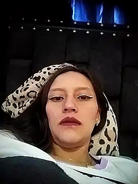 AyshaScott online show from 11.27.25