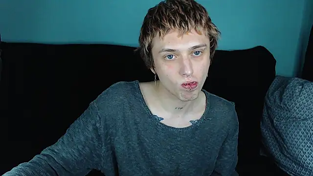 Snapshot of axxxturel chatting on 01.10.25 axxxturel online show from 01.10.25