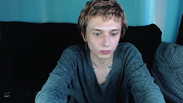 Snapshot of axxxturel chatting on 01.10.25 axxxturel online show from 01.10.25