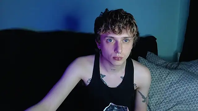 Snapshot of axxxturel chatting on 03.14.25 axxxturel online show from 03.14.25