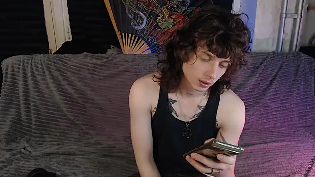 Snapshot of axxxturel chatting on 06.04.26 axxxturel online show from 06.04.26