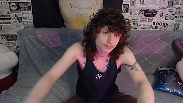 Snapshot of axxxturel chatting on 07.14.26 axxxturel online show from 07.14.26