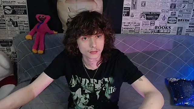 Snapshot of axxxturel chatting on 07.20.26 axxxturel online show from 07.20.26