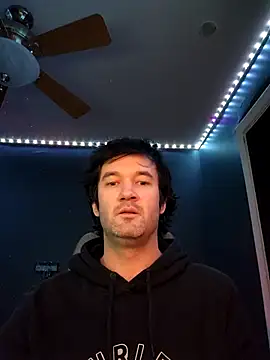 Snapshot of Stix_Zadinia chatting on 11.05.25 Stix Zadinia online show from 11.05.25