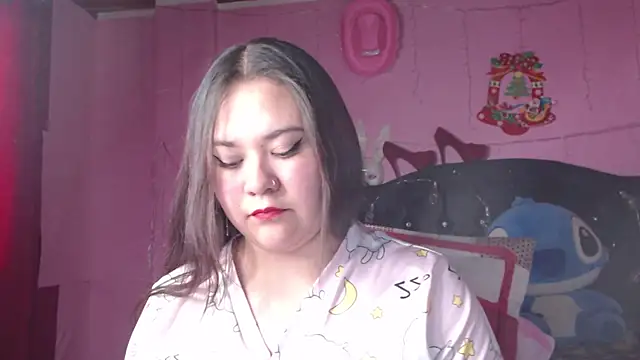 NikkiRous  online show from 02.14.25