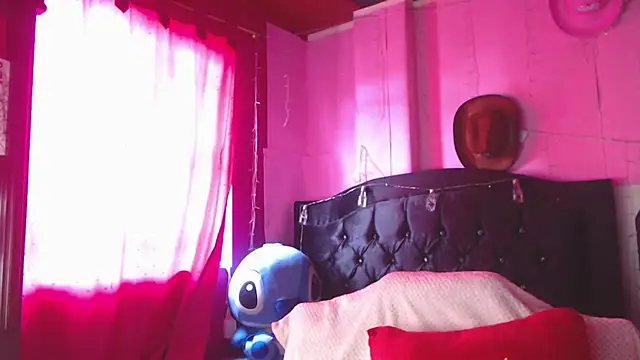 NikkiRous  online show from 06.03.26