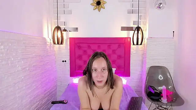 Snapshot of mia_099 chatting on 02.27.25 mia 099 online show from 02.27.25