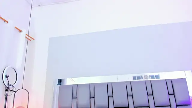 Emily Gil1 online show from 02.08.25