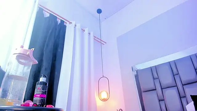 Emily Gil1 online show from 03.05.25