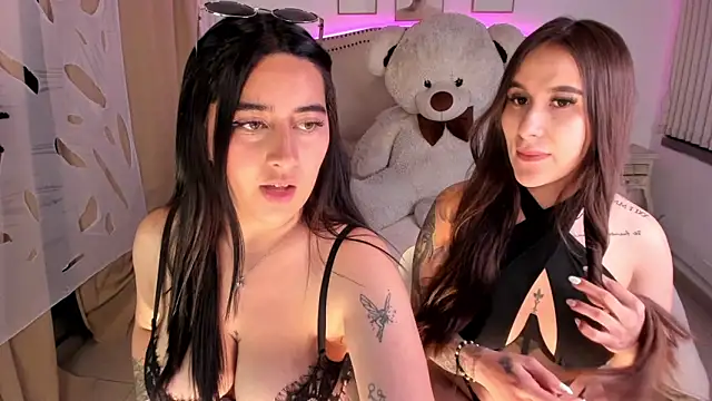 cami cruzz online show from 10.22.25