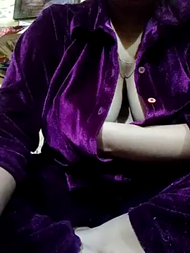 Im Cute online show from 12.10.24