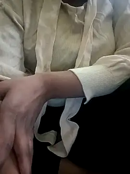 Im Cute online show from 01.12.26