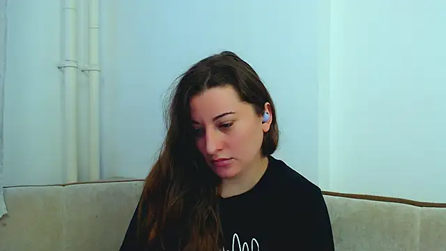 Helen Adams  online show from 01.07.25