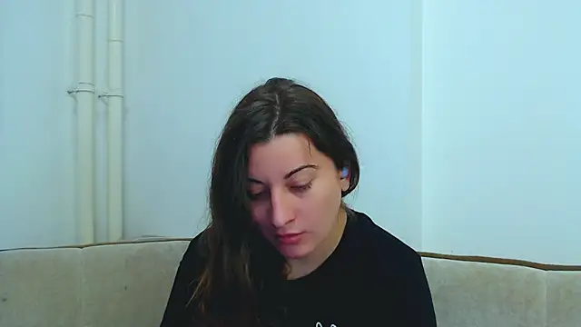 Helen Adams  online show from 03.06.25