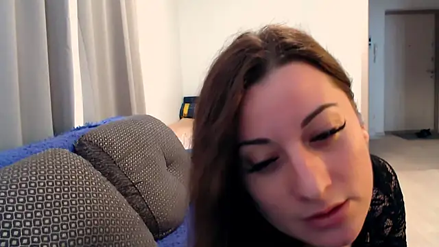 Snapshot of Helen_Adams_ chatting on 06.11.26 Helen Adams online show from 06.11.26