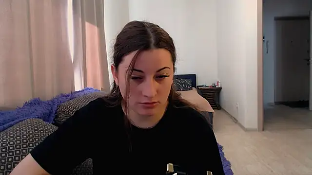Snapshot of Helen_Adams_ chatting on 06.23.26 Helen Adams online show from 06.23.26