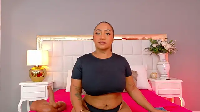 KateVenegas online show from 07.23.26