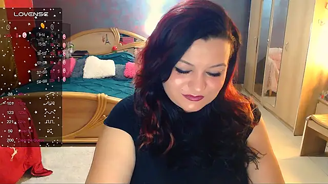 Snapshot of Ariellefoxy chatting on 02.01.25 Ariellefoxy online show from 02.01.25