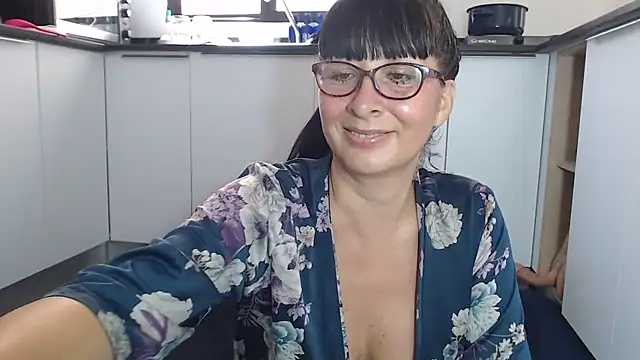 HellenLatin online show from 06.05.26