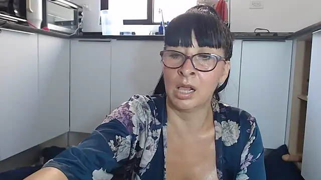 HellenLatin online show from 06.07.26
