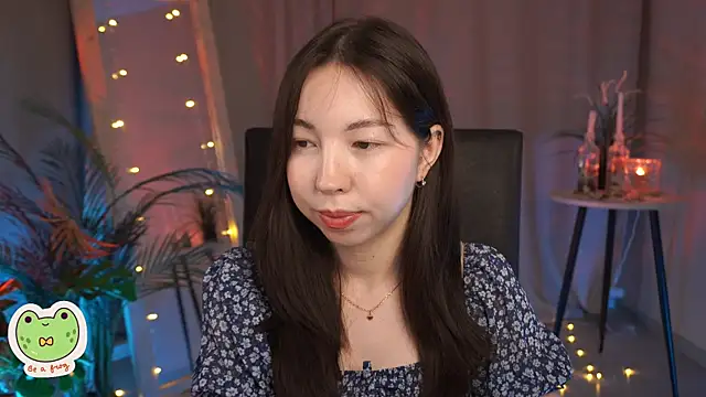 Snapshot of Sarah_Son chatting on 02.22.25 Sarah Son online show from 02.22.25