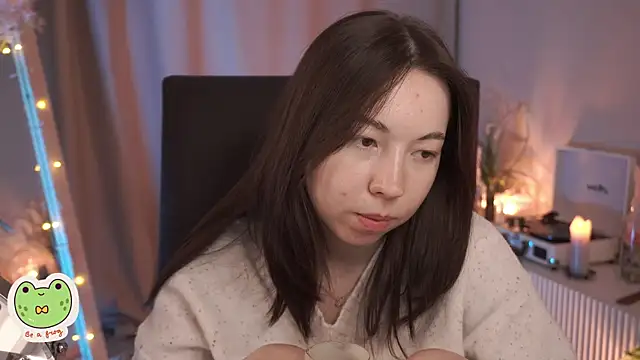 Snapshot of Sarah_Son chatting on 03.07.25 Sarah Son online show from 03.07.25