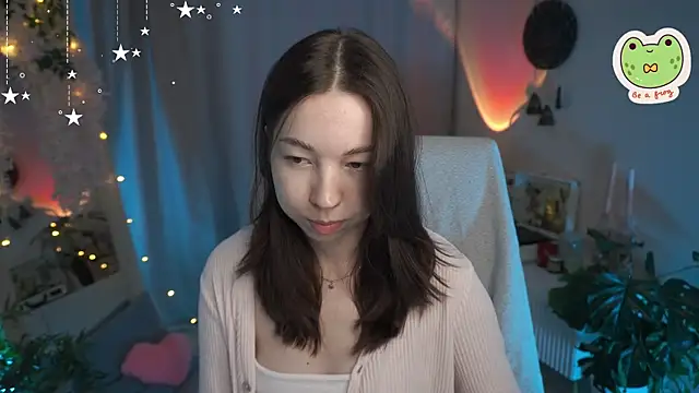 Snapshot of Sarah_Son chatting on 09.17.25 Sarah Son online show from 09.17.25