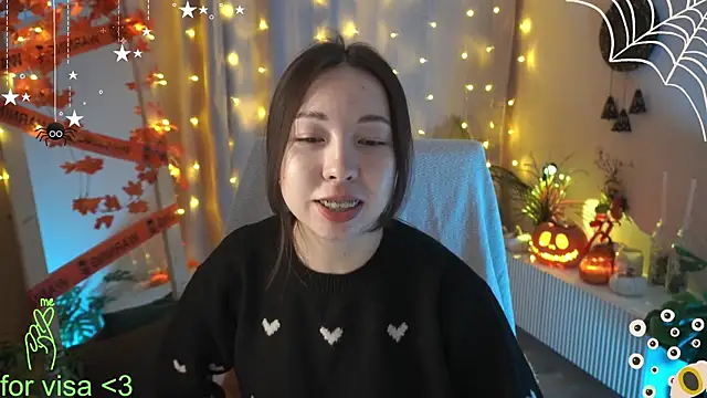 Snapshot of Sarah_Son chatting on 10.26.25 Sarah Son online show from 10.26.25
