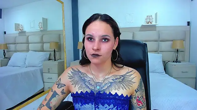 Snapshot of AnnyThompson_ chatting on 09.15.25 AnnyThompson online show from 09.15.25