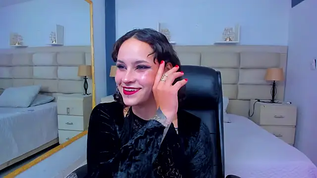 Snapshot of AnnyThompson_ chatting on 10.14.25 AnnyThompson online show from 10.14.25