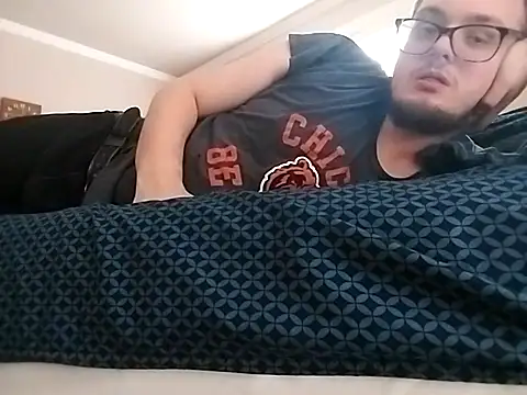 Snapshot of 420getsmehorny chatting on 09.22.25 420getsmehorny online show from 09.22.25