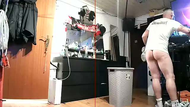 Snapshot of lukasdie chatting on 05.27.26 lukasdie online show from 05.27.26