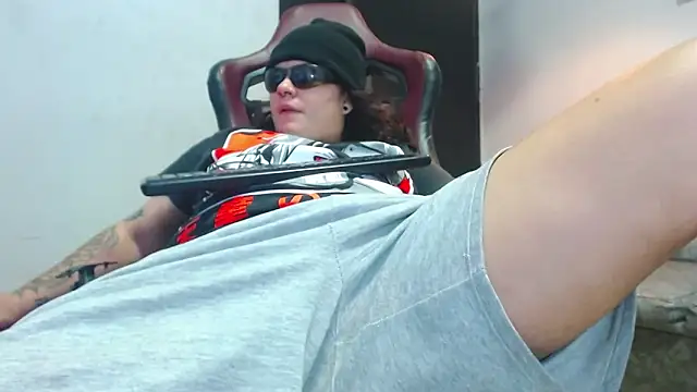 snowflake xxx online show from 11.15.25