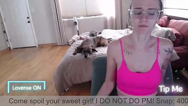 Plantbabeee online show from 05.04.26