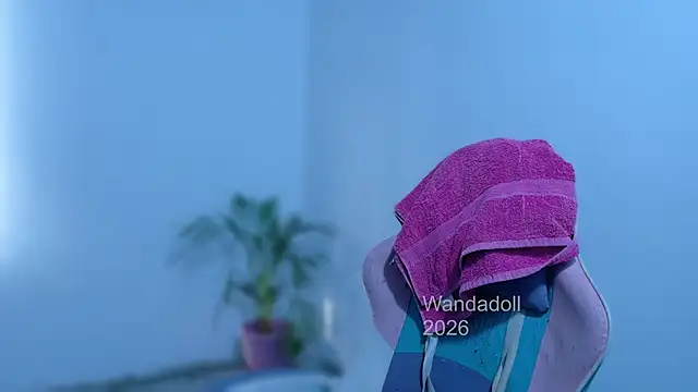 Snapshot of WandaDoll chatting on 06.12.26 WandaDoll online show from 06.12.26