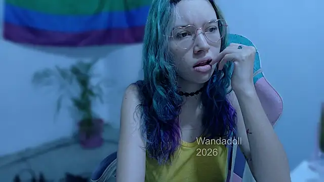 Snapshot of WandaDoll chatting on 06.19.26 WandaDoll online show from 06.19.26