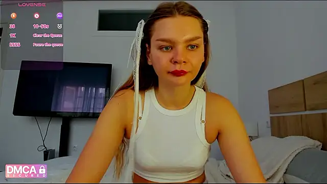 Molly sweetie online show from 05.04.26