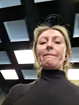 Snapshot of Miss____Mia_ chatting on 02.07.25 Miss Mia online show from 02.07.25