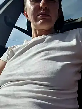 Snapshot of Miss____Mia_ chatting on 09.17.25 Miss Mia online show from 09.17.25