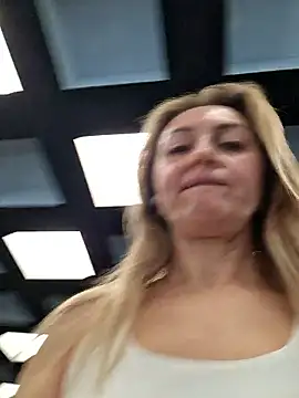 Miss    Mia  online show from 01.14.26